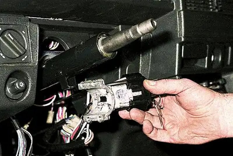 where the scheme of the ignition lock VAZ-2109